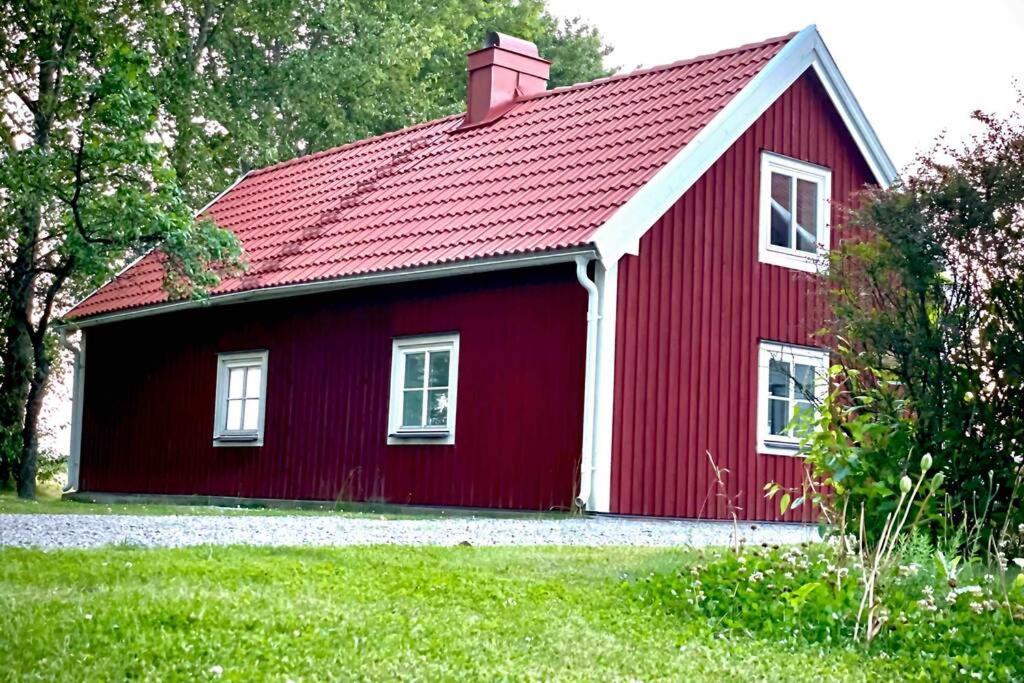 Eget Hus Med Bra Laege Och Toppstandard لينشوبِنغ المظهر الخارجي الصورة